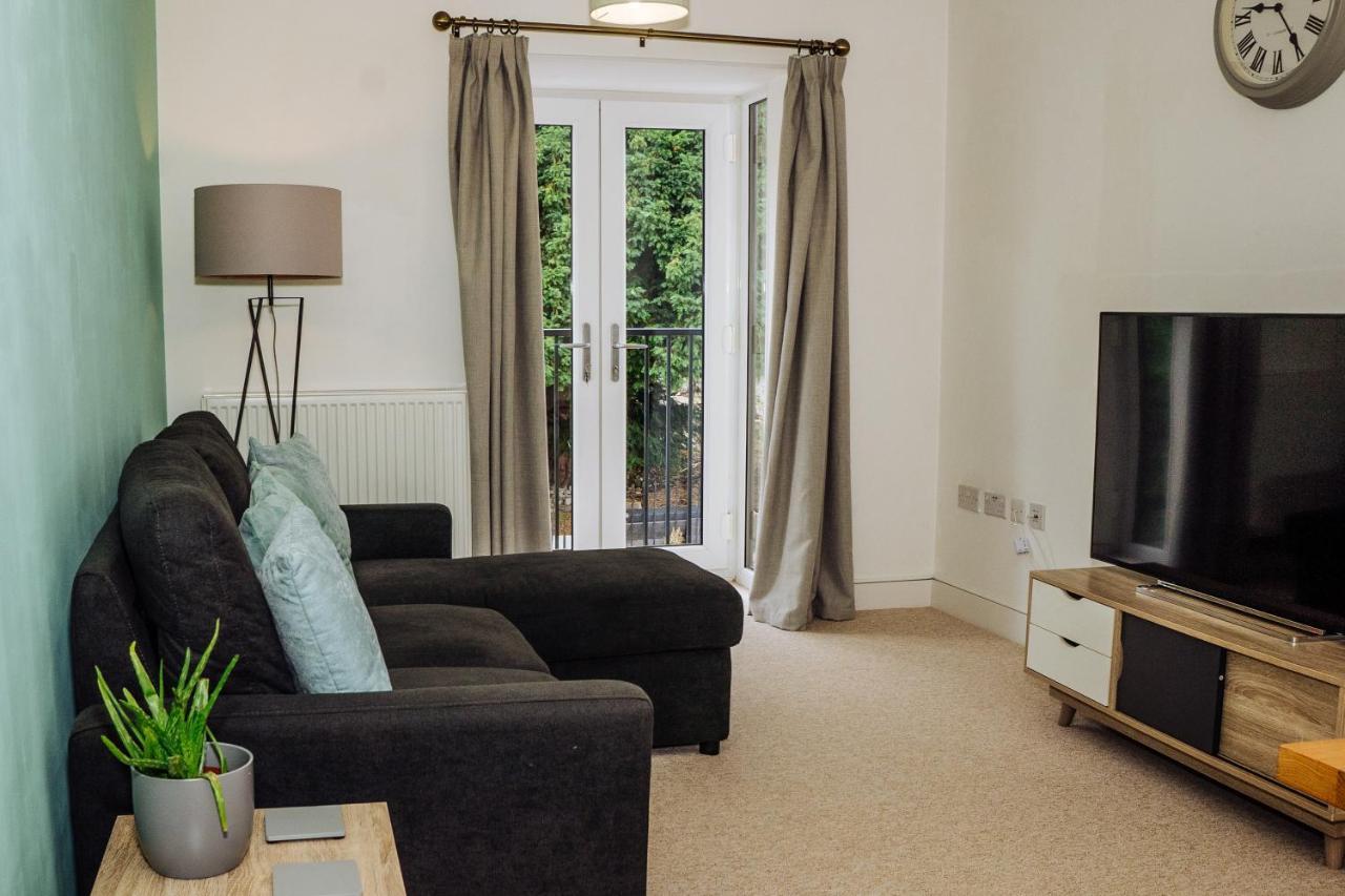 Beautiful, Contemporary 3 Bedroom Apartment Bath Eksteriør bilde